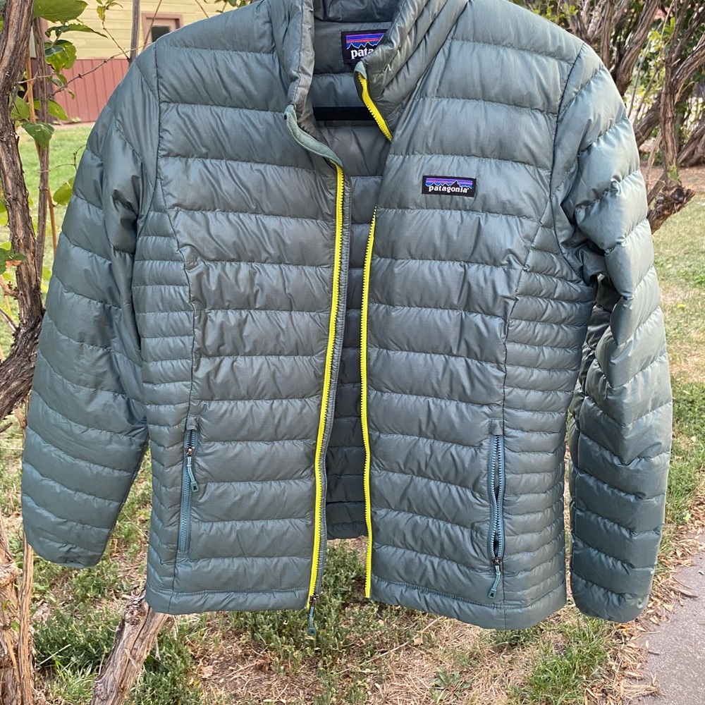 Patagonia Down Sweater, Regen Green